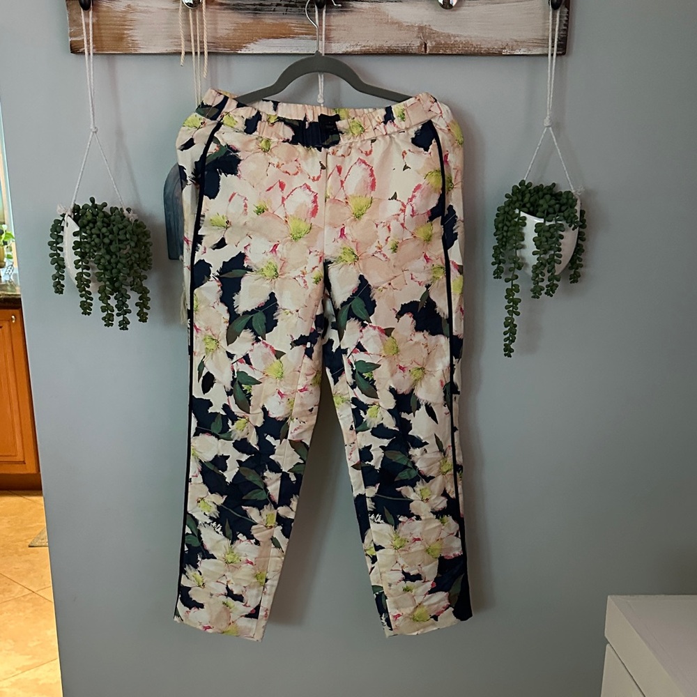 J. Crew floral pants size 2 ankle pants